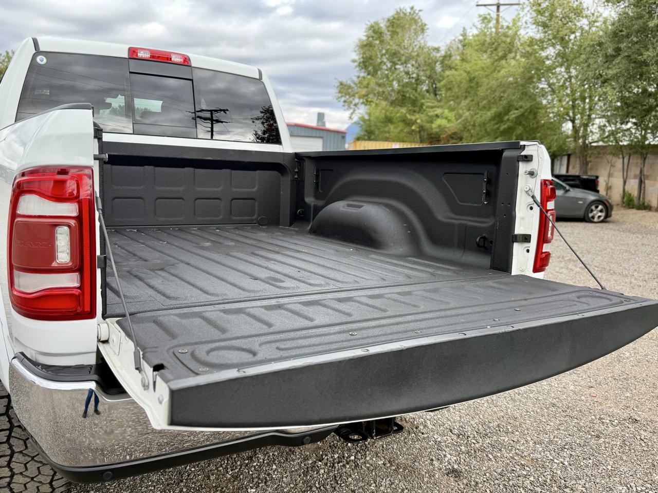 RAM 2500 Laramie 4x4 Crew Cab 6'4" Box 2020