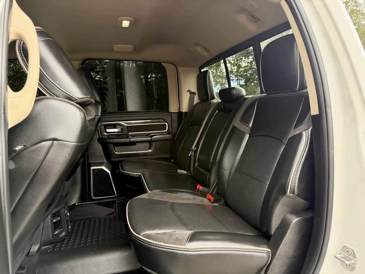RAM 2500 Laramie 4x4 Crew Cab 6'4" Box 2020
