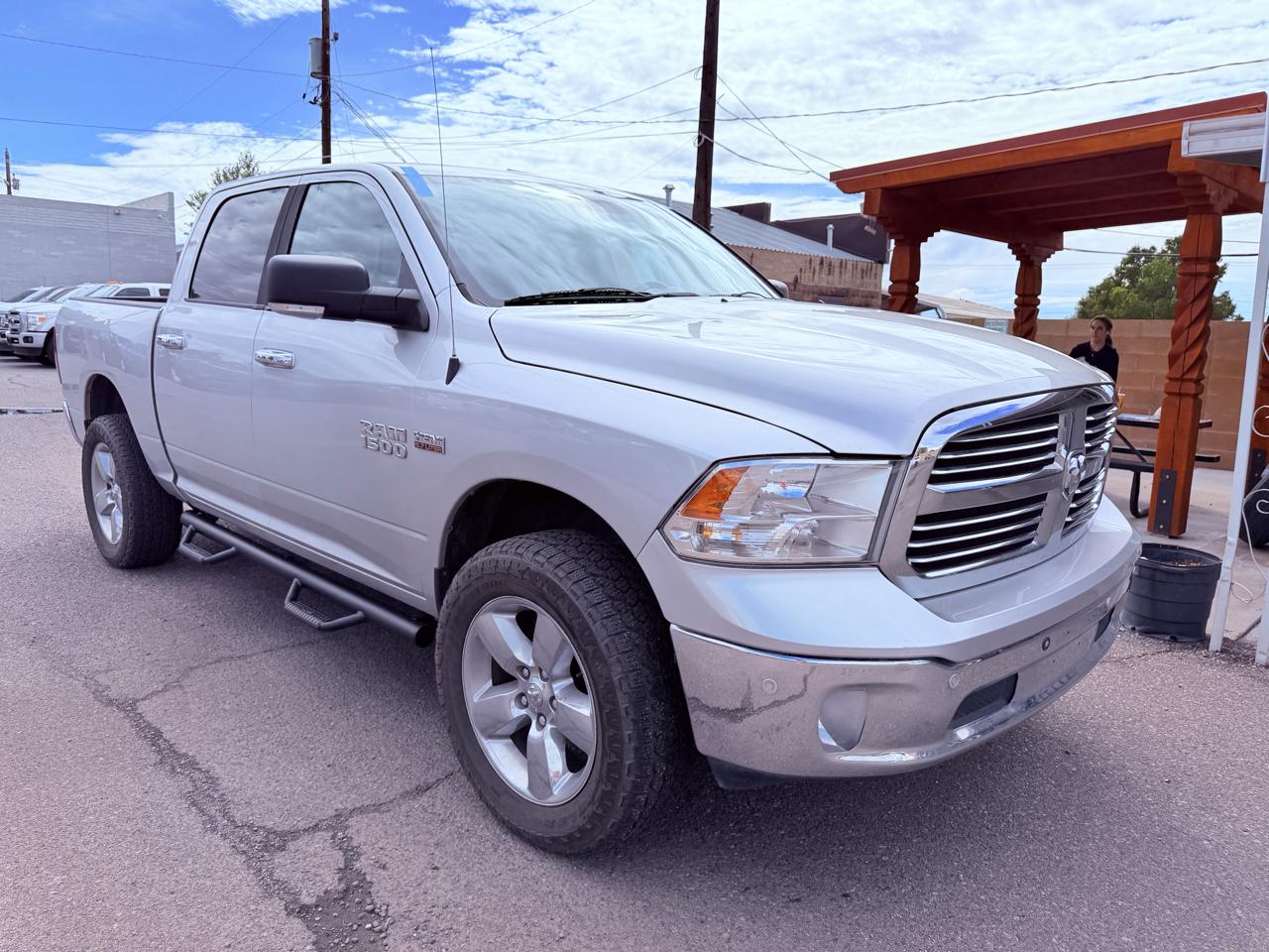 RAM 1500 4WD Crew Cab 140.5" Big Horn 2015