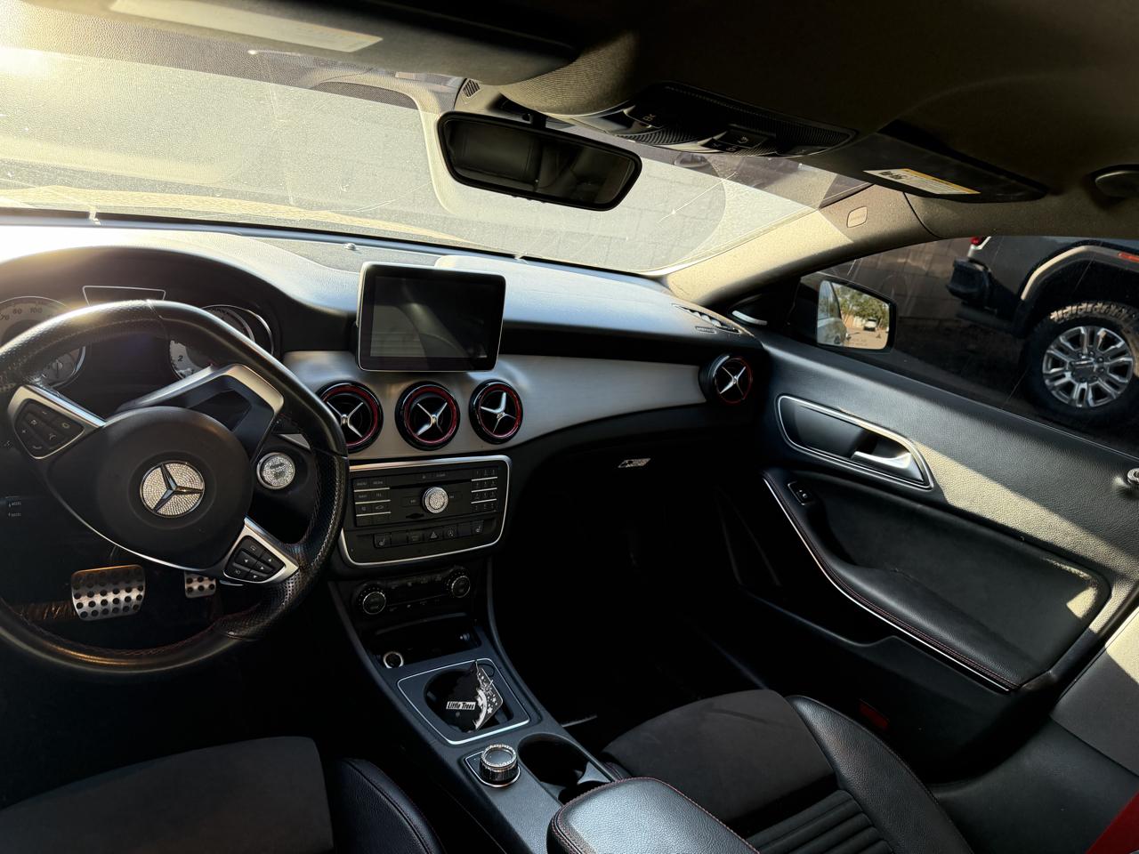 Mercedes-Benz CLA 4dr Sdn CLA 250 4MATIC 2016