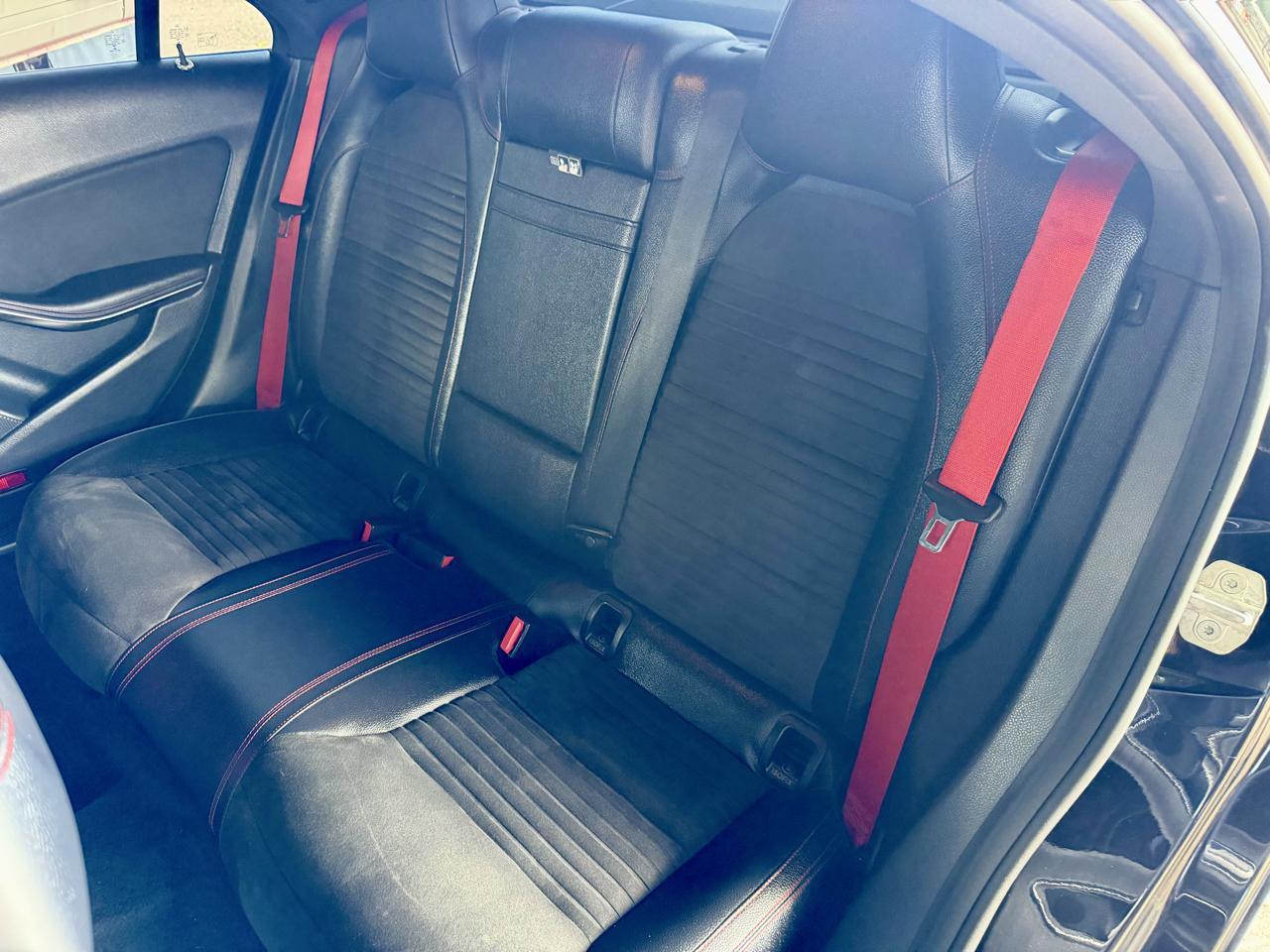 Mercedes-Benz CLA 4dr Sdn CLA 250 4MATIC 2016