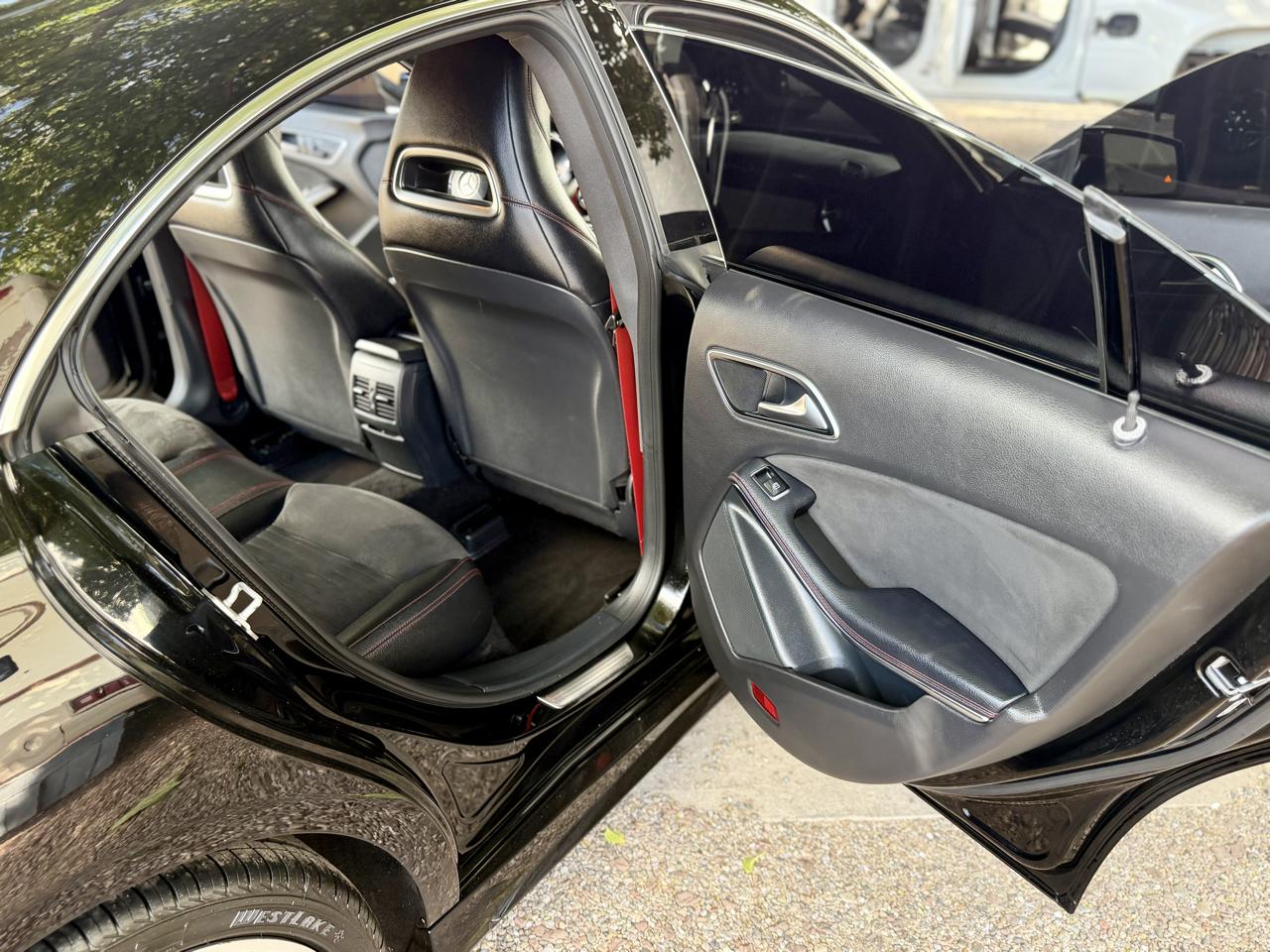Mercedes-Benz CLA 4dr Sdn CLA 250 4MATIC 2016
