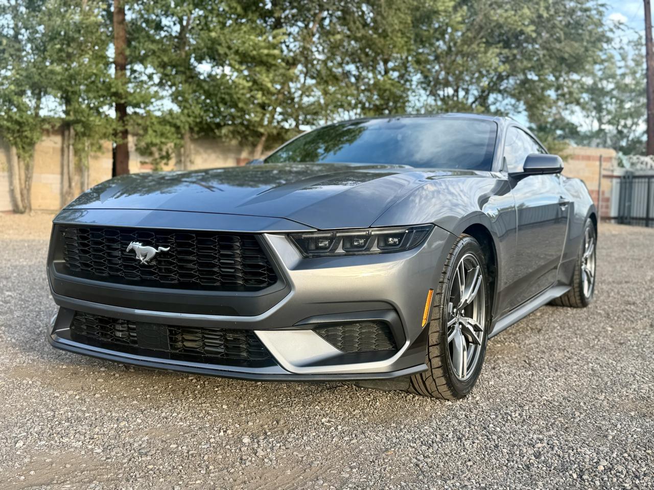 Ford Mustang EcoBoost Fastback 2025