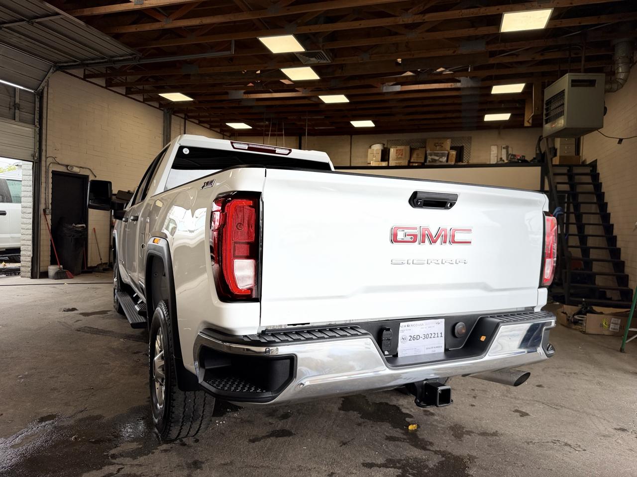 GMC Sierra 2500HD 4WD Double Cab 149" Pro 2026