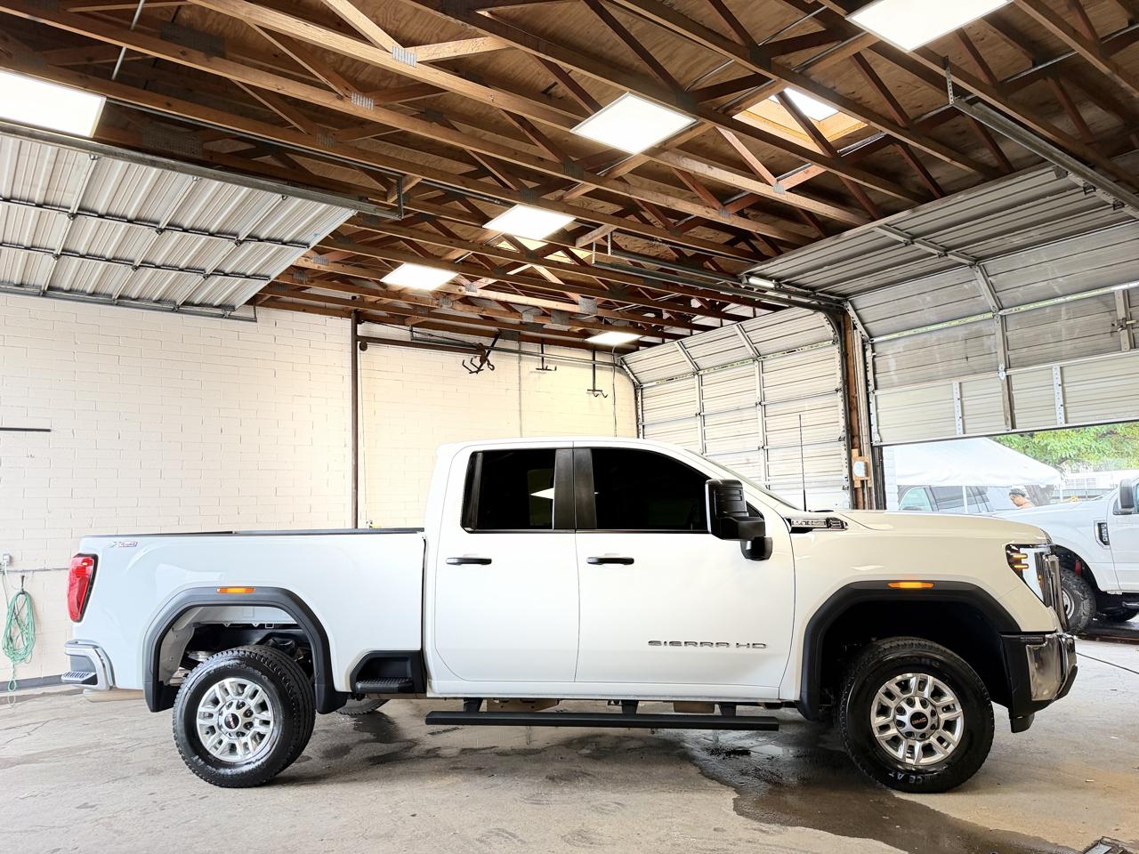 GMC Sierra 2500HD 4WD Double Cab 149" Pro 2026