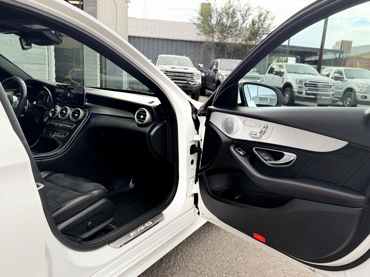 Mercedes-Benz C-Class photo 22