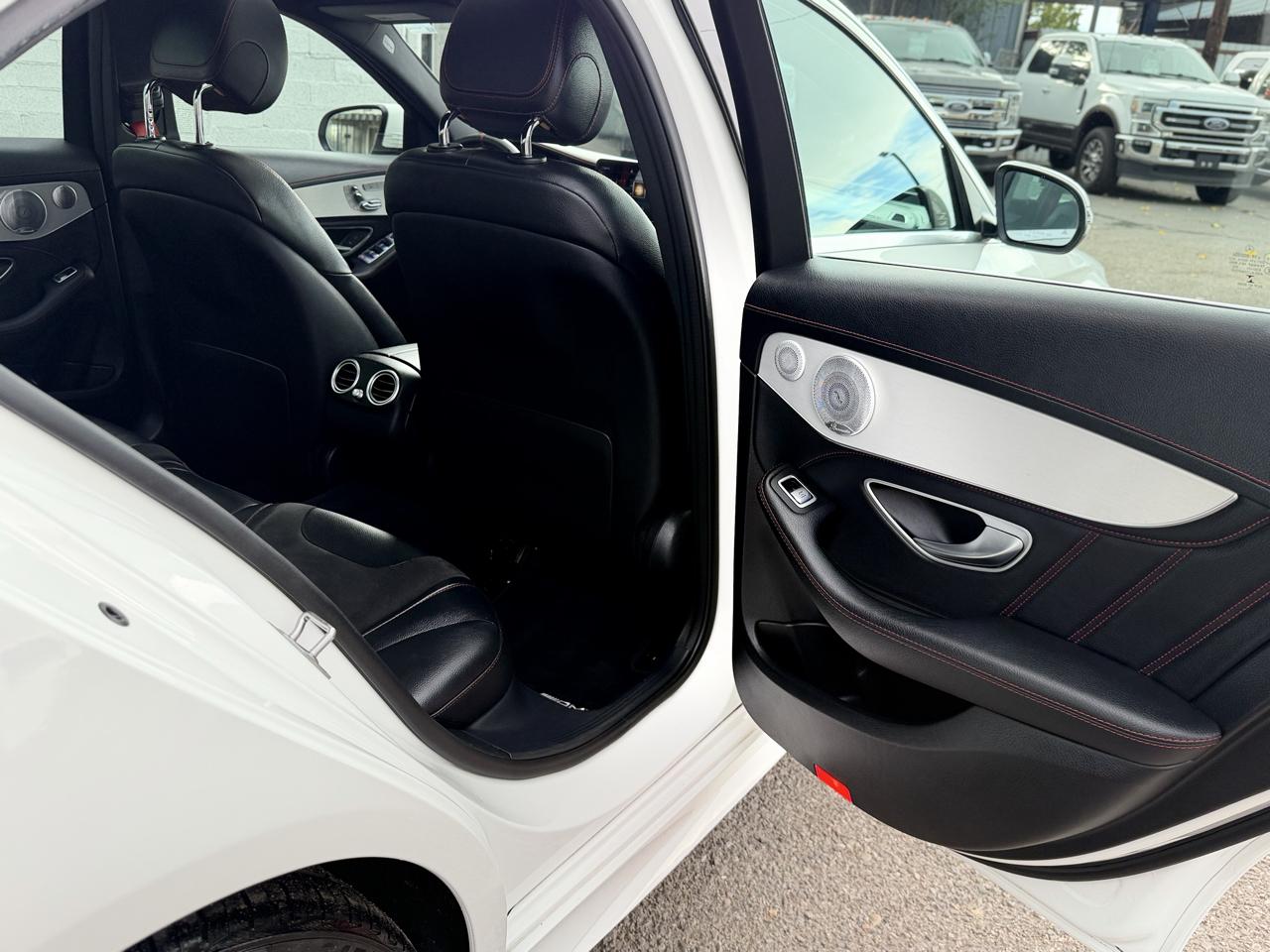 Mercedes-Benz C-Class photo 25