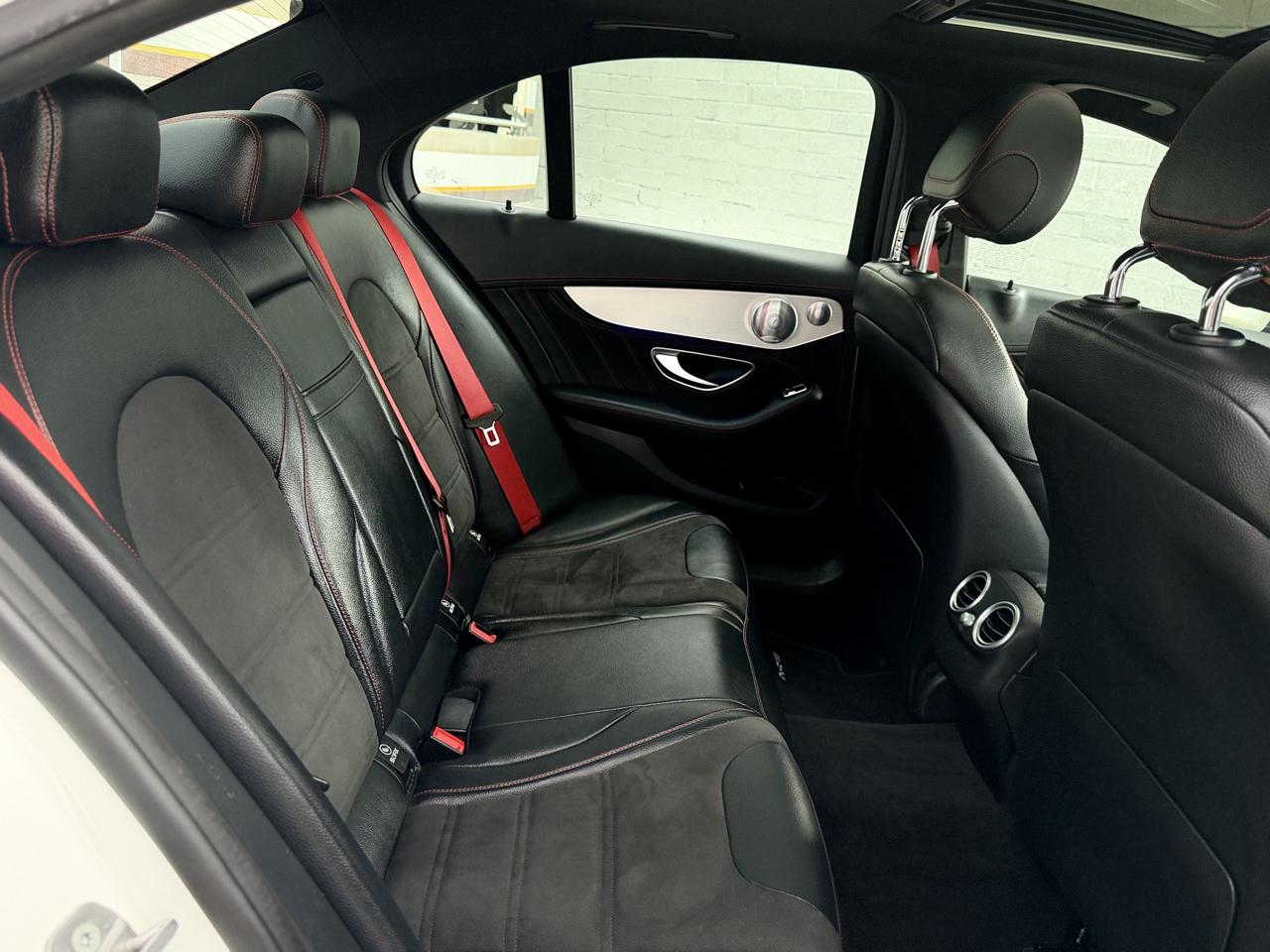 Mercedes-Benz C-Class photo 26