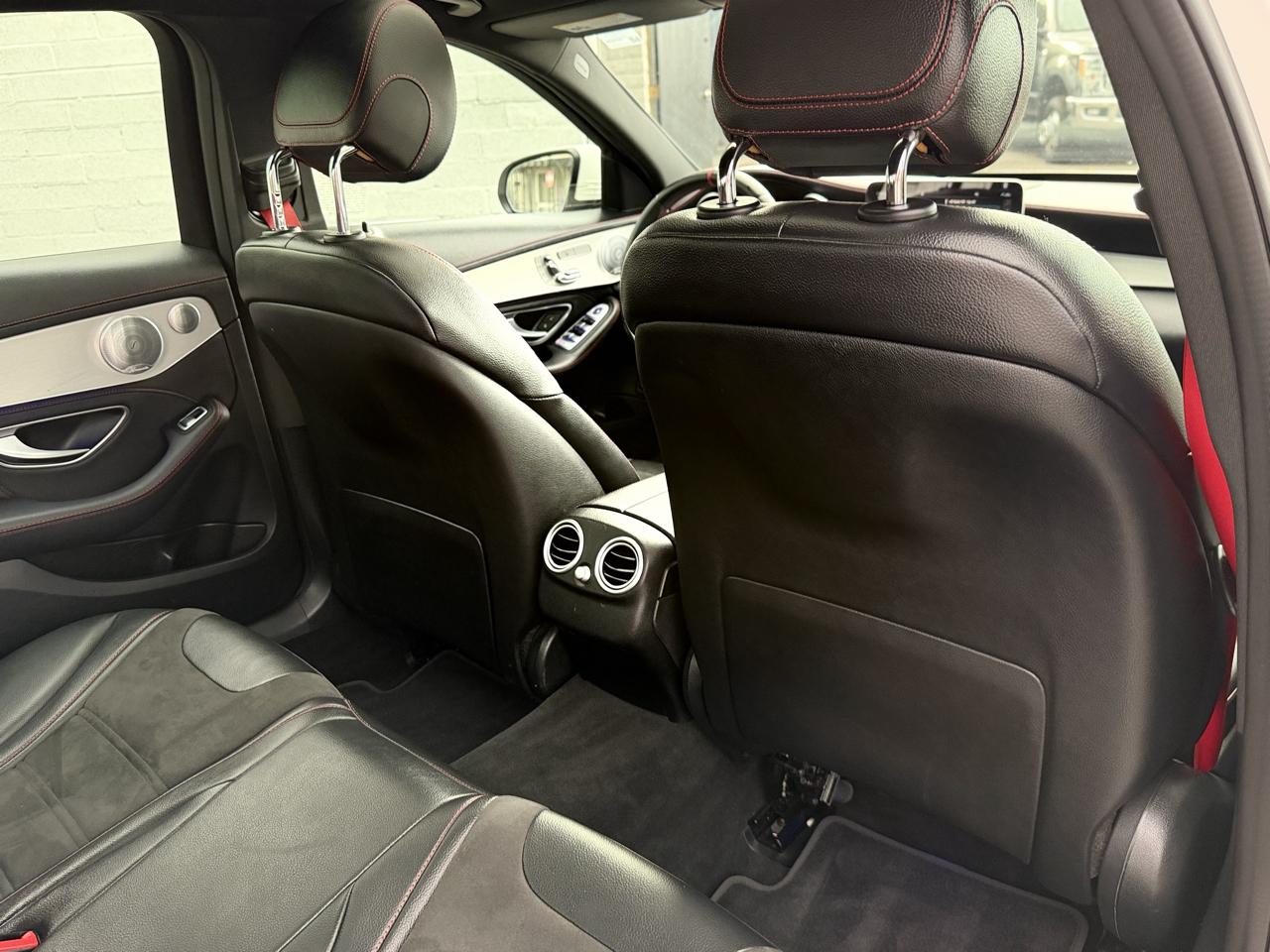 Mercedes-Benz C-Class photo 27