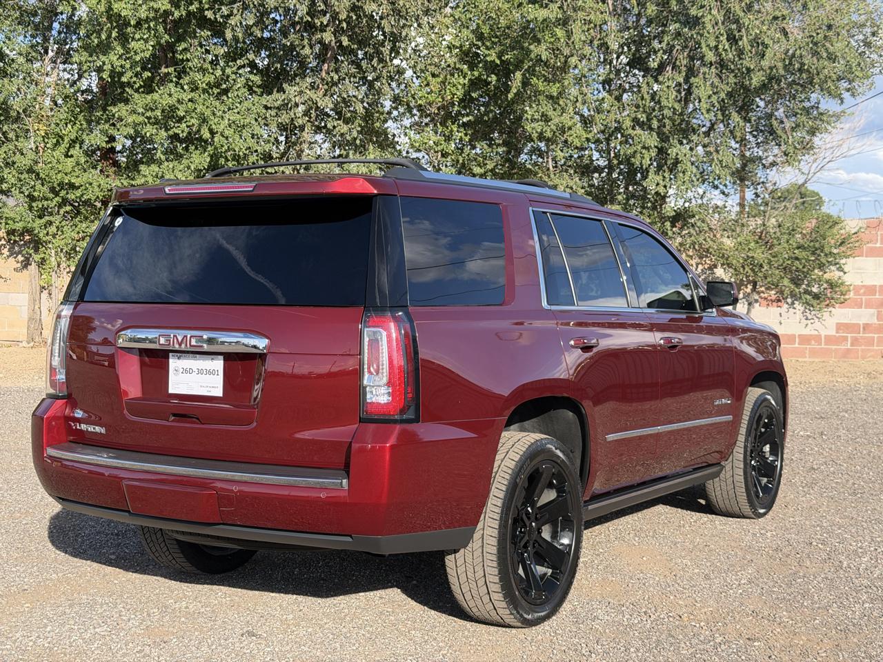 GMC Yukon photo 5