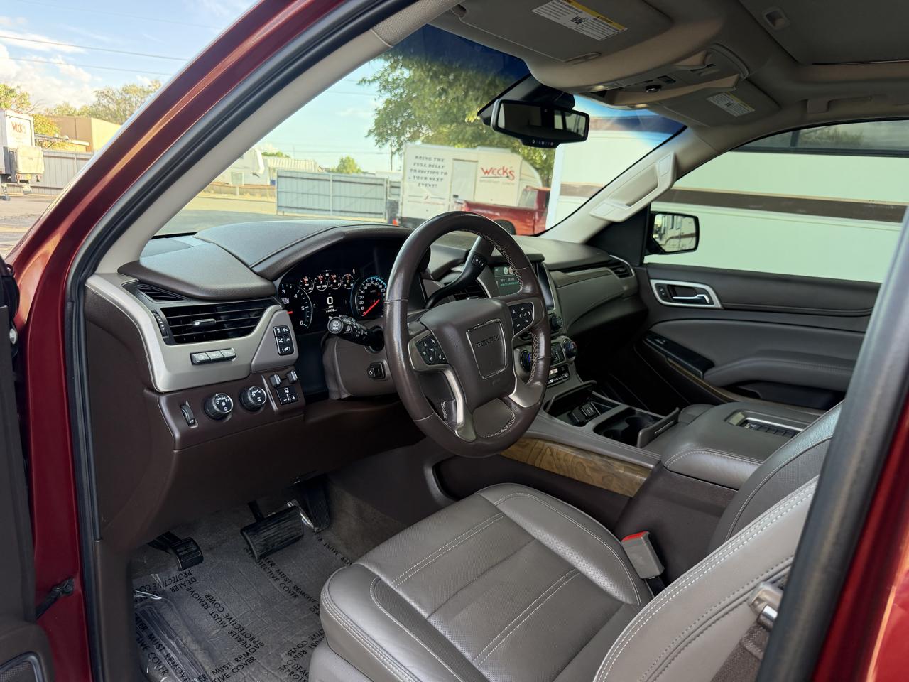 GMC Yukon photo 16