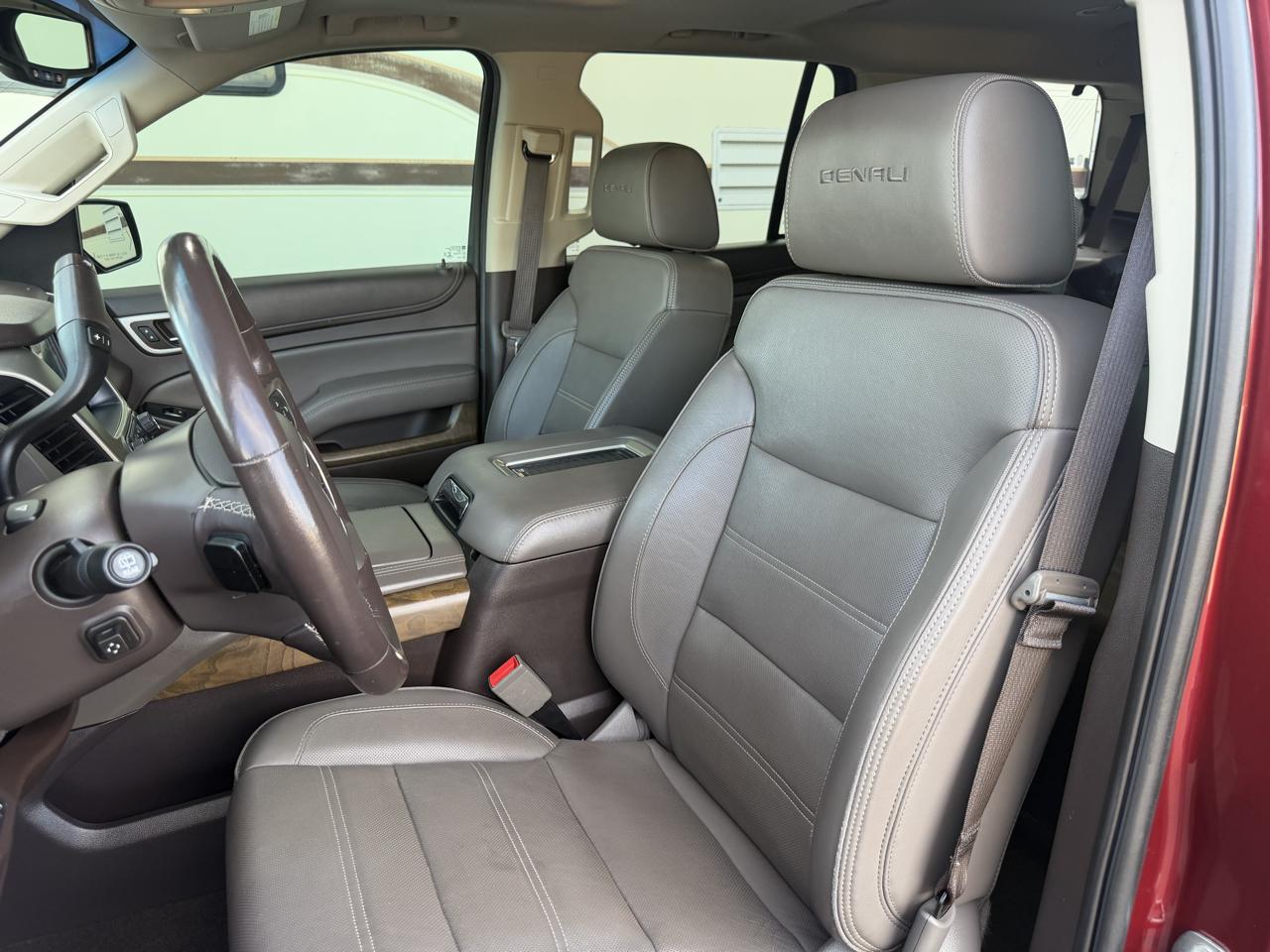 GMC Yukon photo 17