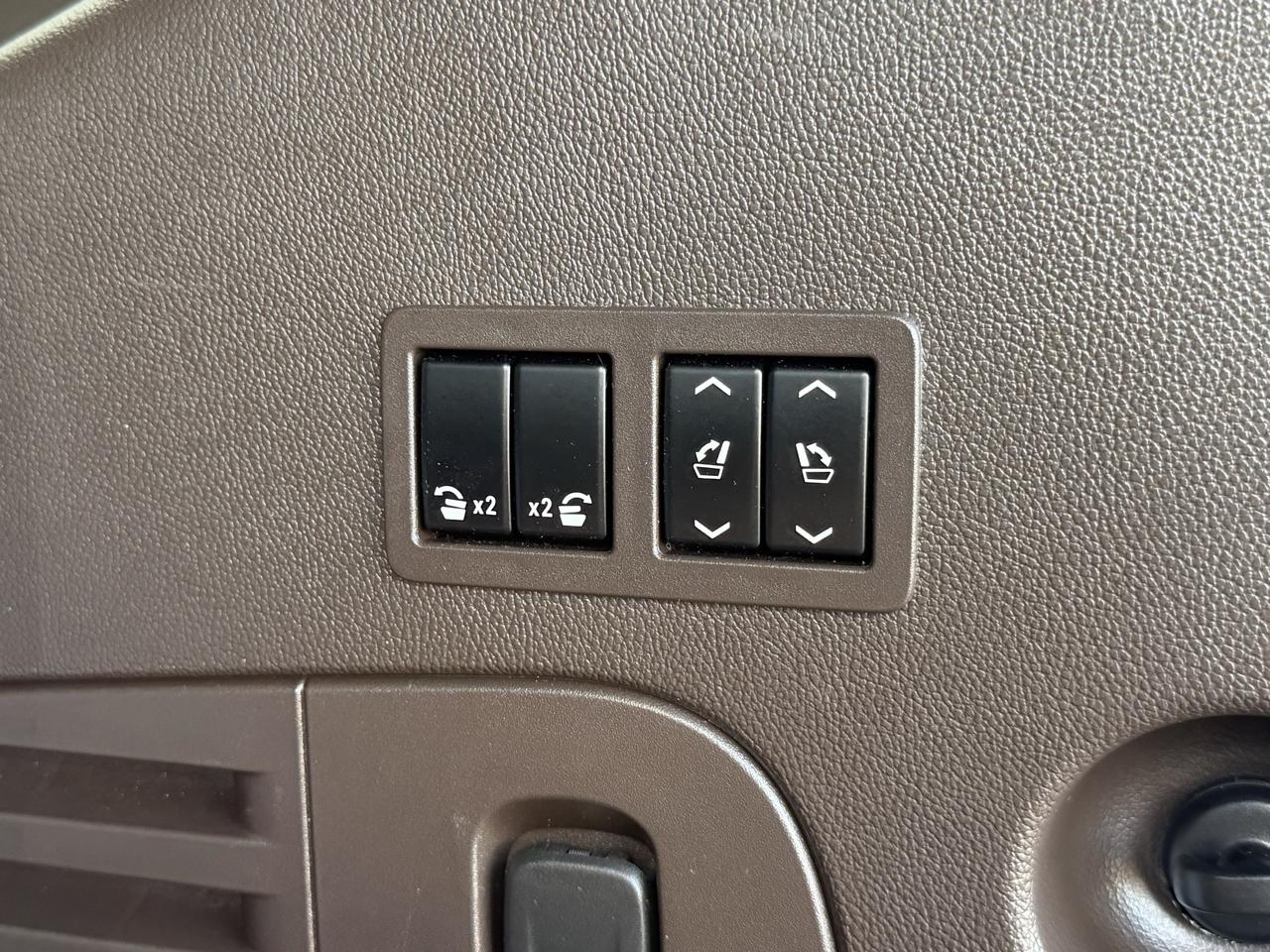 GMC Yukon photo 24