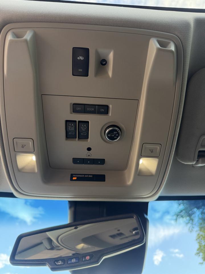 GMC Yukon photo 35