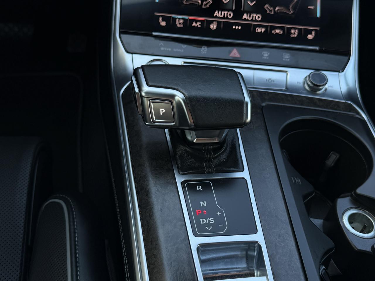 Audi A6 photo 32