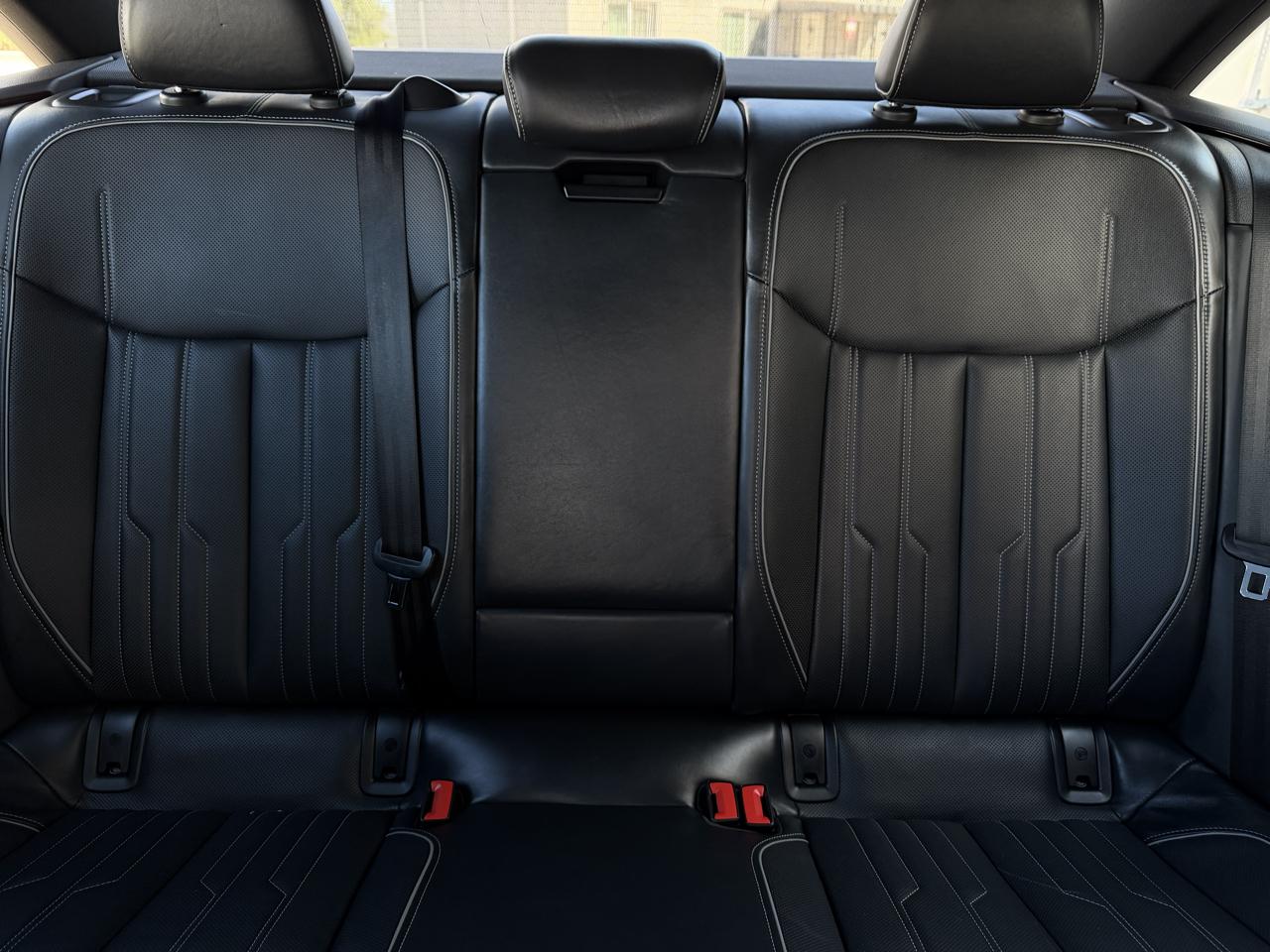 Audi A6 photo 34