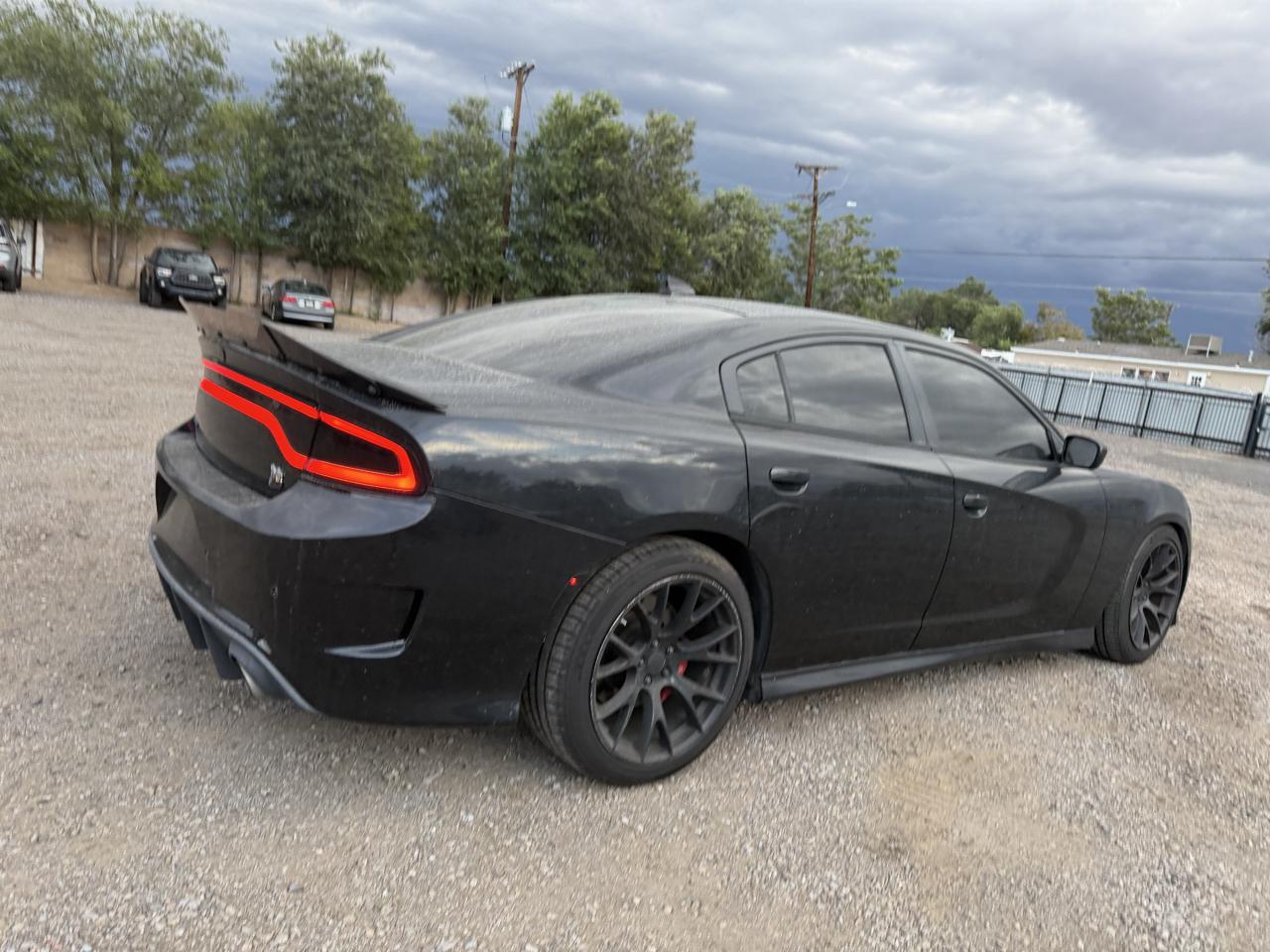 Dodge Charger photo 4