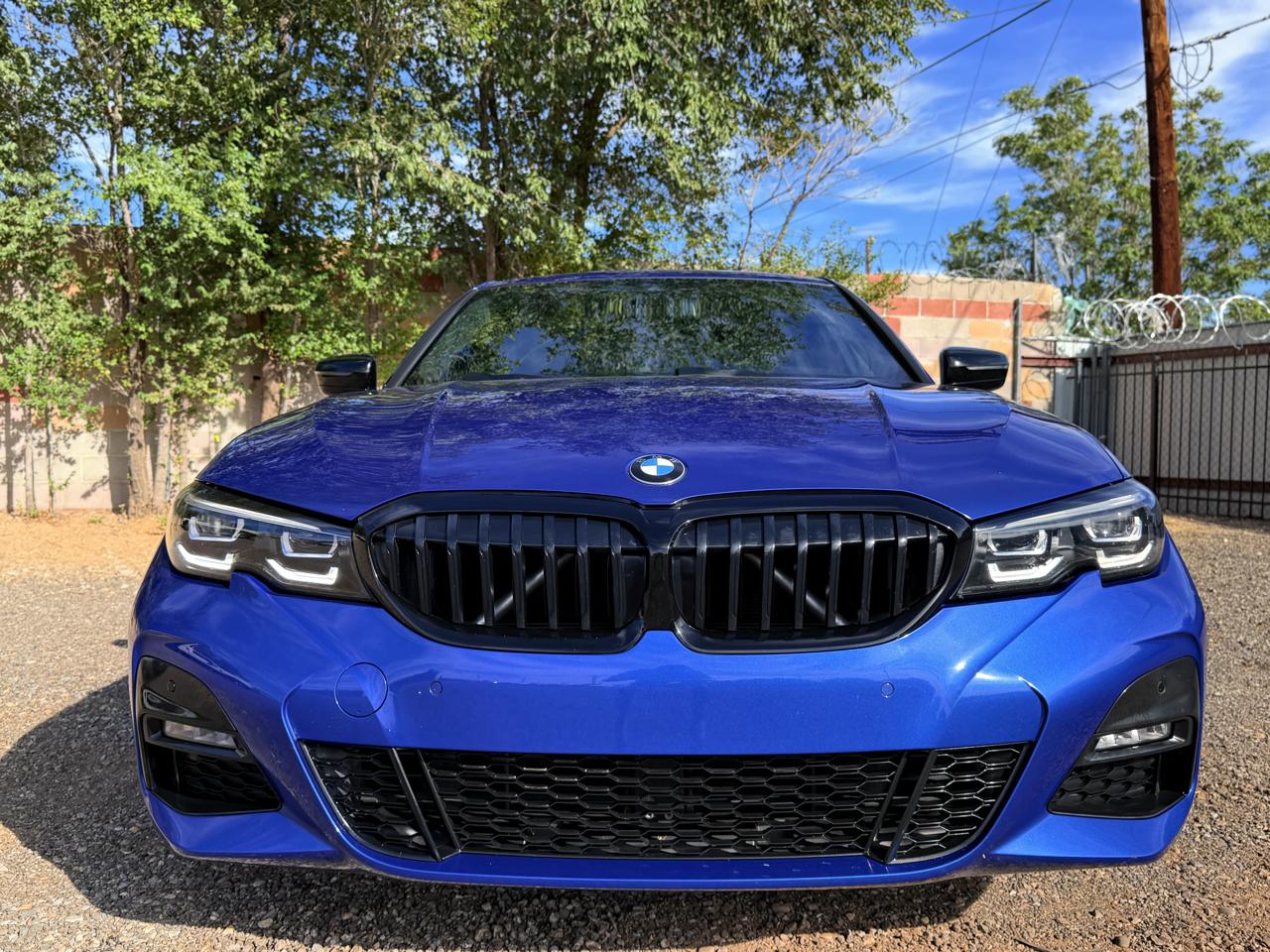 BMW 330i photo 6