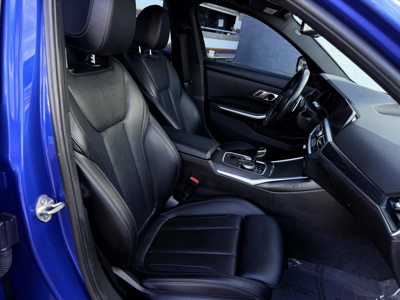 BMW 330i photo 18
