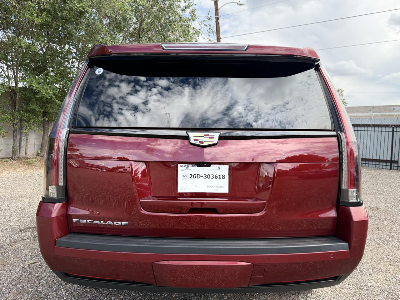 Cadillac Escalade photo 6