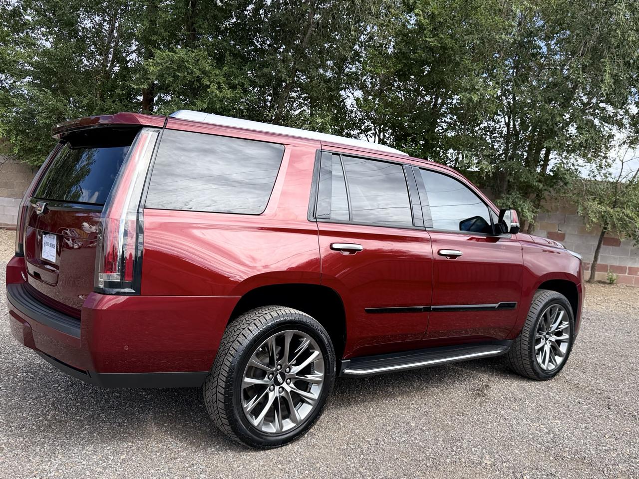Cadillac Escalade photo 8