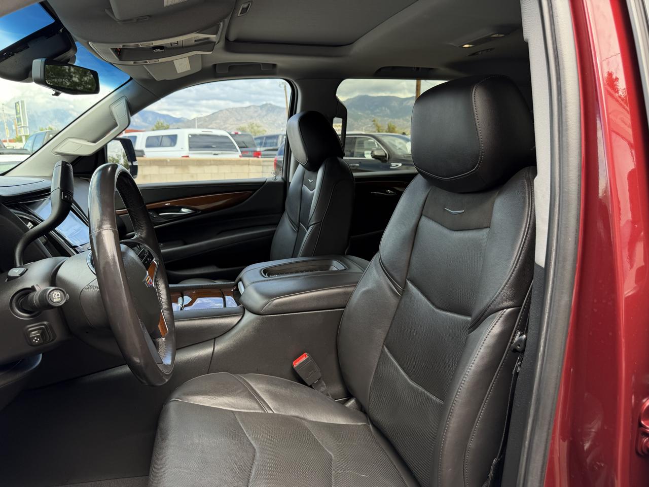 Cadillac Escalade photo 15