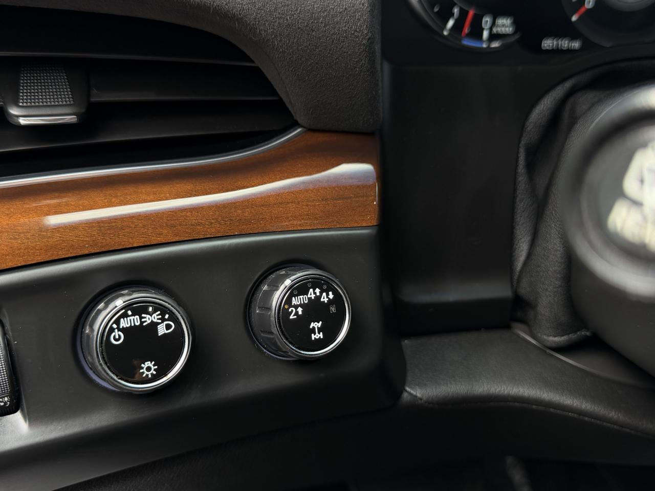 Cadillac Escalade photo 17