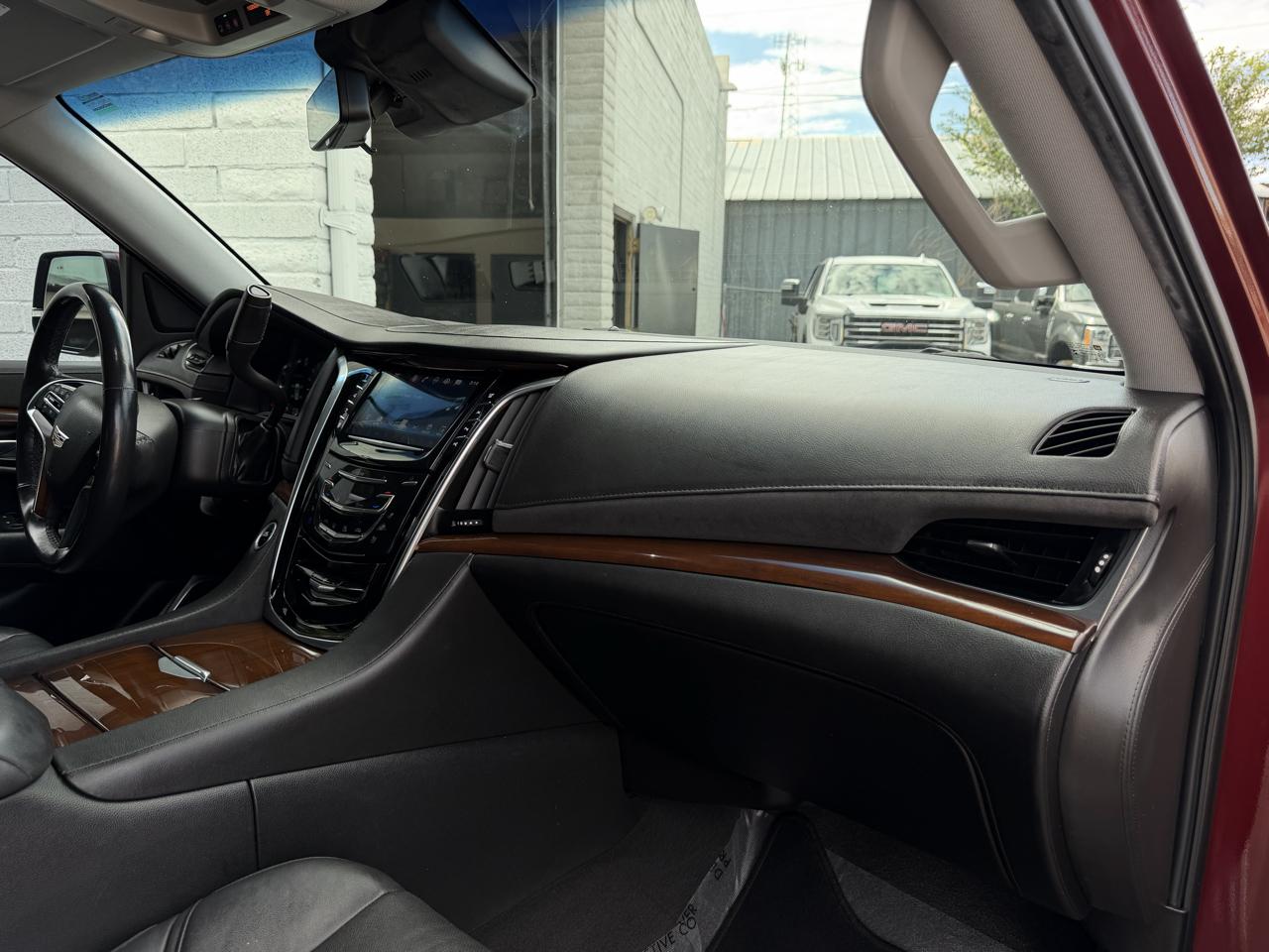 Cadillac Escalade photo 20