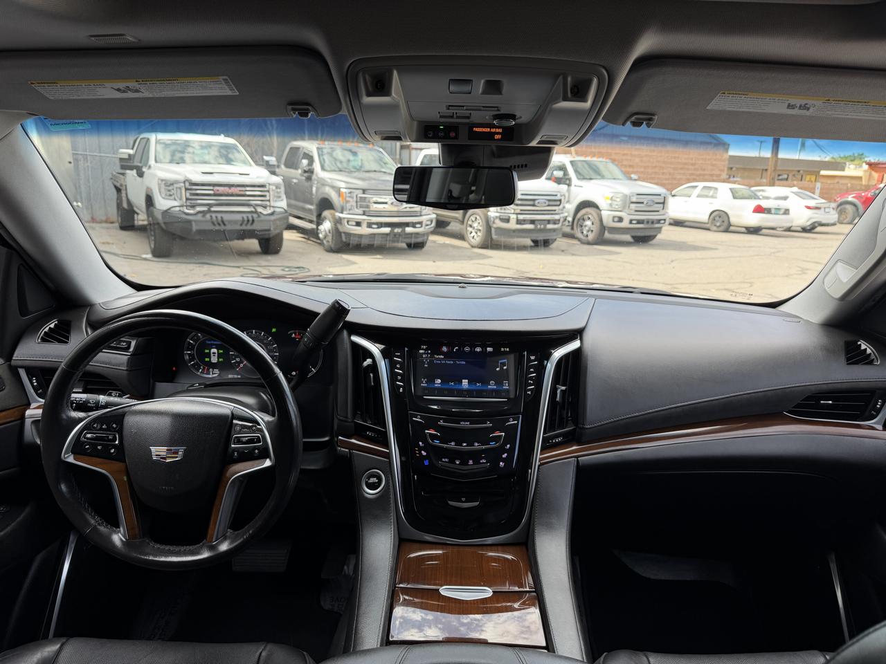 Cadillac Escalade photo 29