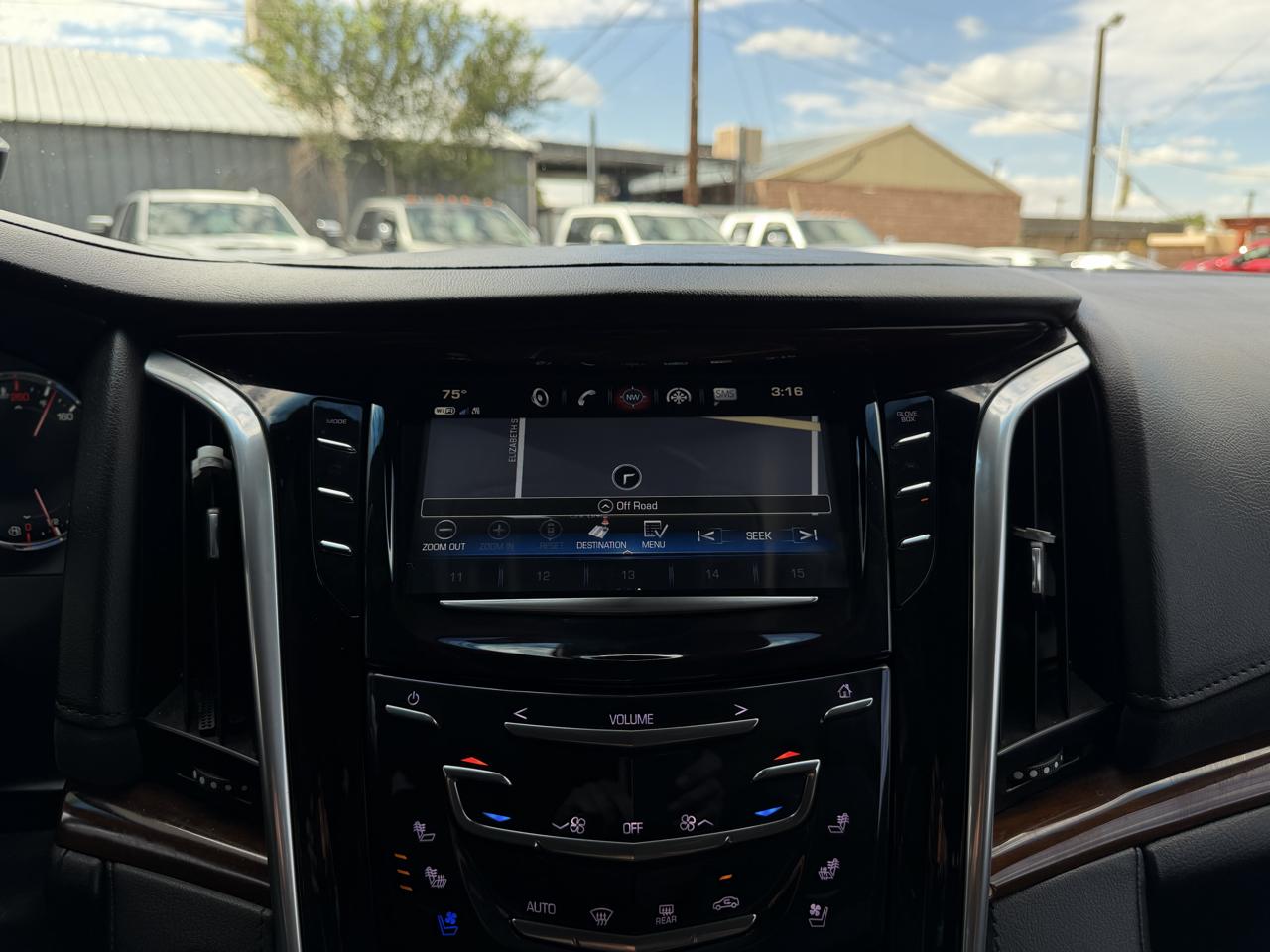 Cadillac Escalade photo 31