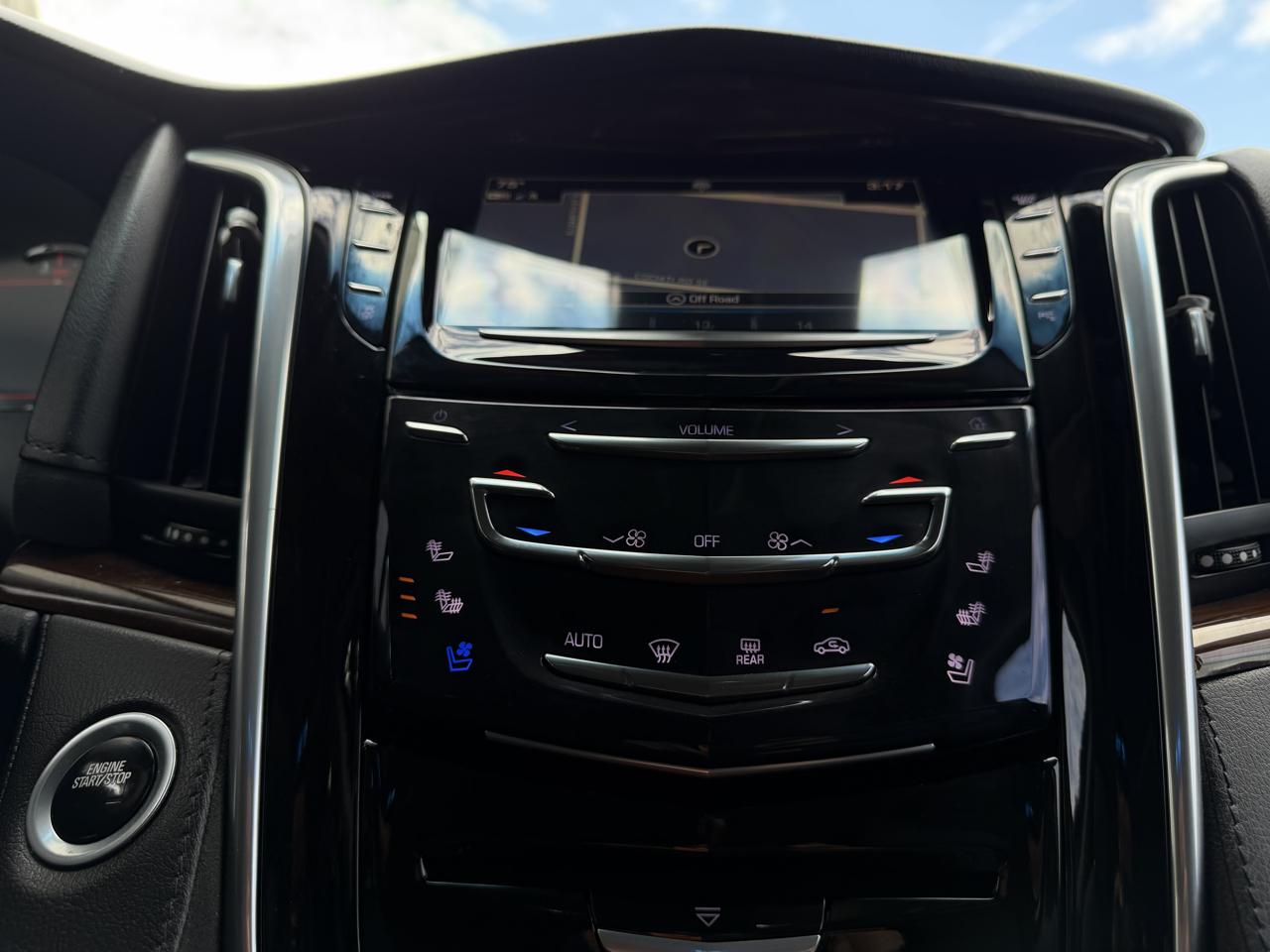 Cadillac Escalade photo 32