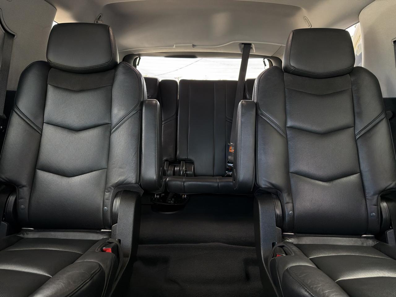 Cadillac Escalade photo 34