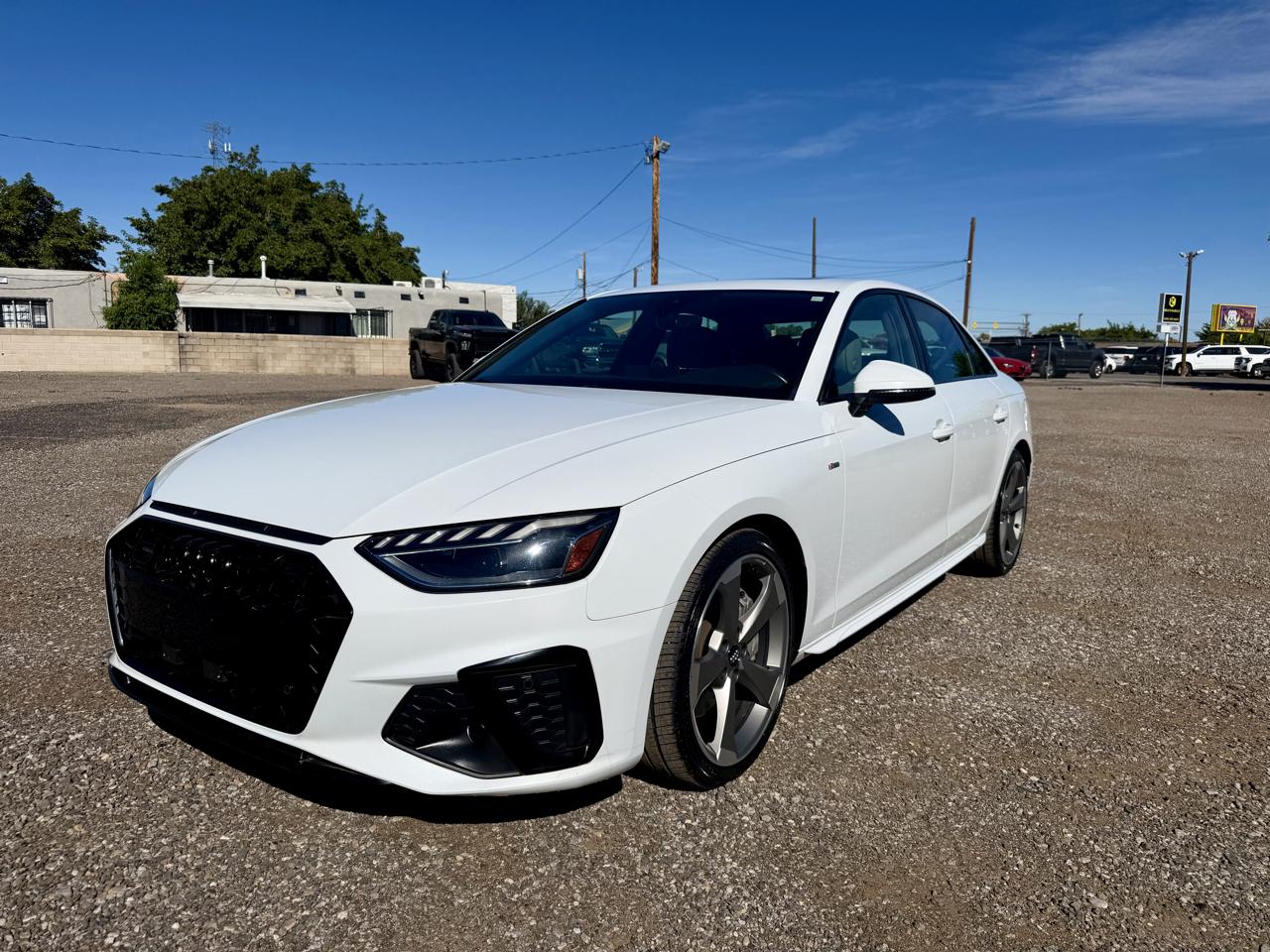 Audi A4 photo 2