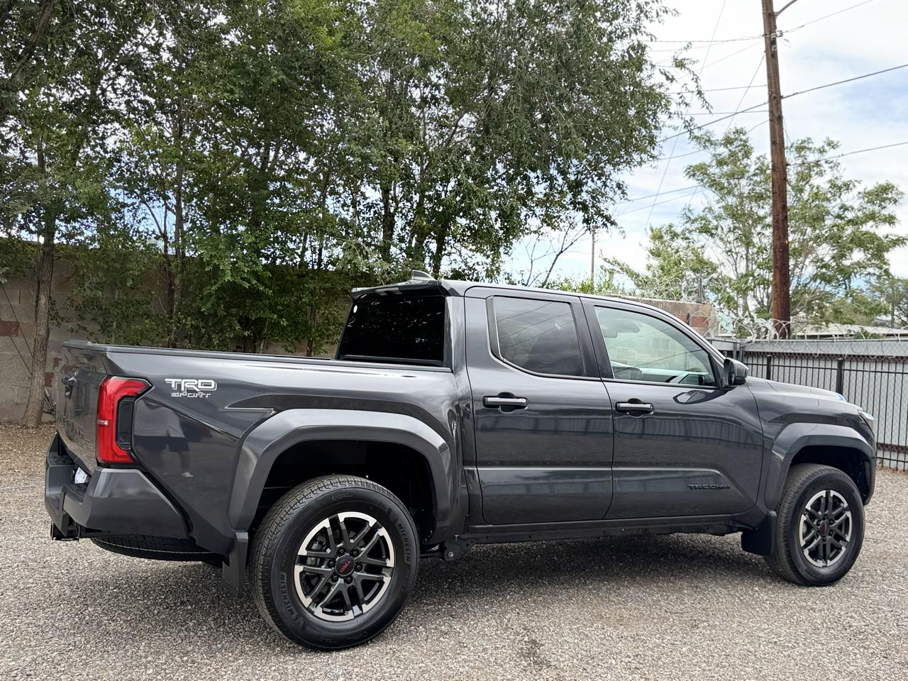 Toyota Tacoma 4WD TRD Sport Double Cab 5' Bed AT (Natl) 2025