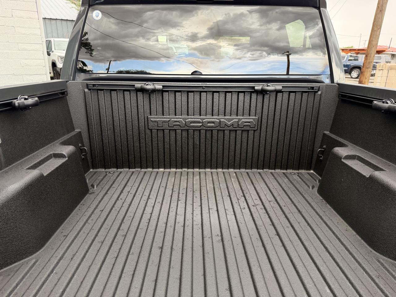Toyota Tacoma 4WD TRD Sport Double Cab 5' Bed AT (Natl) 2025