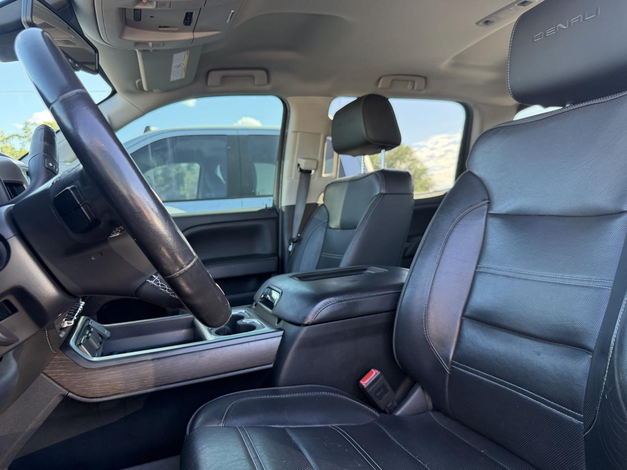 GMC Sierra 2500HD 4WD Crew Cab 153.7" Denali 2019