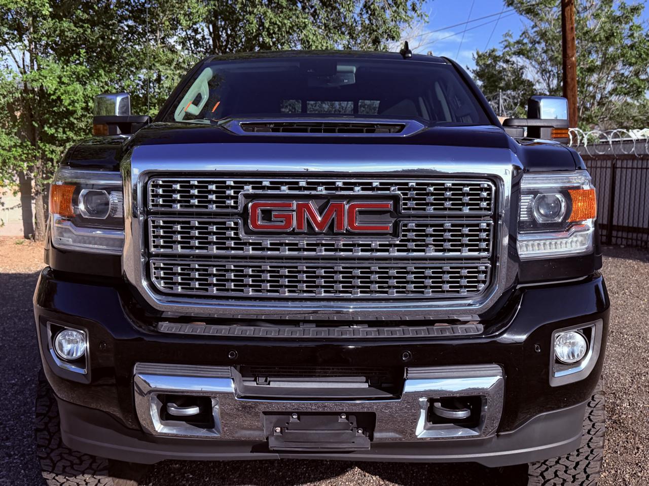 GMC Sierra 2500HD 4WD Crew Cab 153.7" Denali 2019