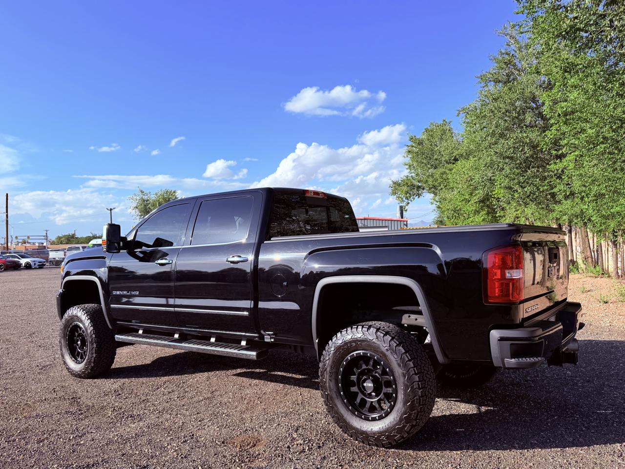 GMC Sierra 2500HD 4WD Crew Cab 153.7" Denali 2019