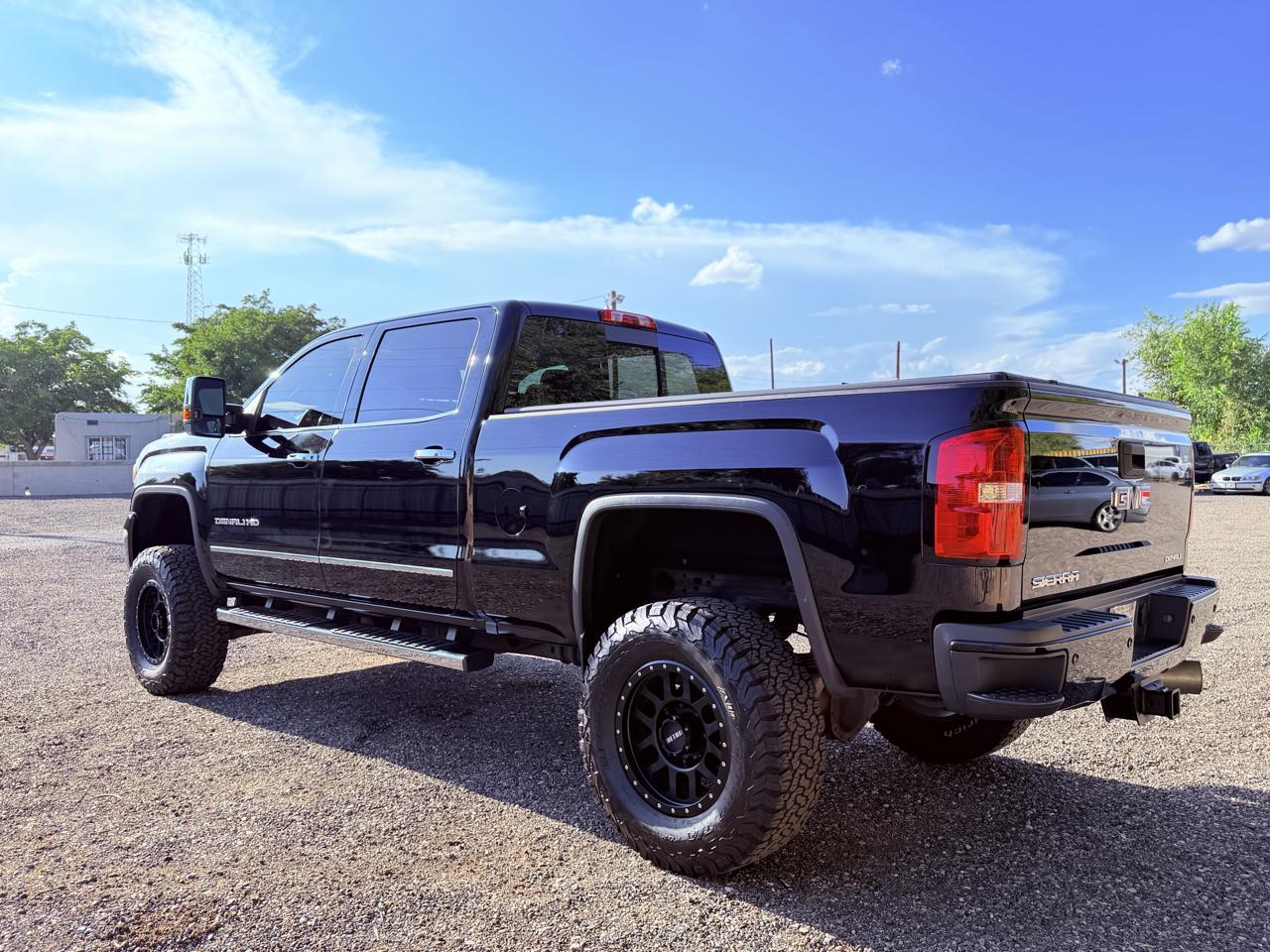 GMC Sierra 2500HD 4WD Crew Cab 153.7" Denali 2019