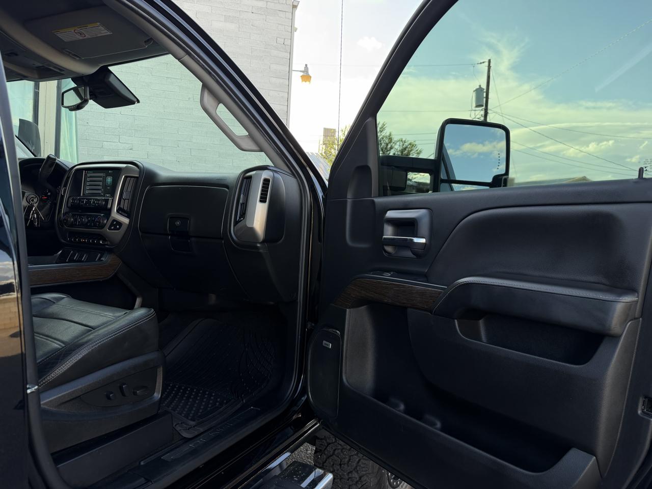 GMC Sierra 2500HD 4WD Crew Cab 153.7" Denali 2019
