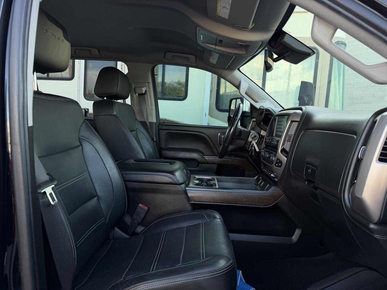 GMC Sierra 2500HD 4WD Crew Cab 153.7" Denali 2019