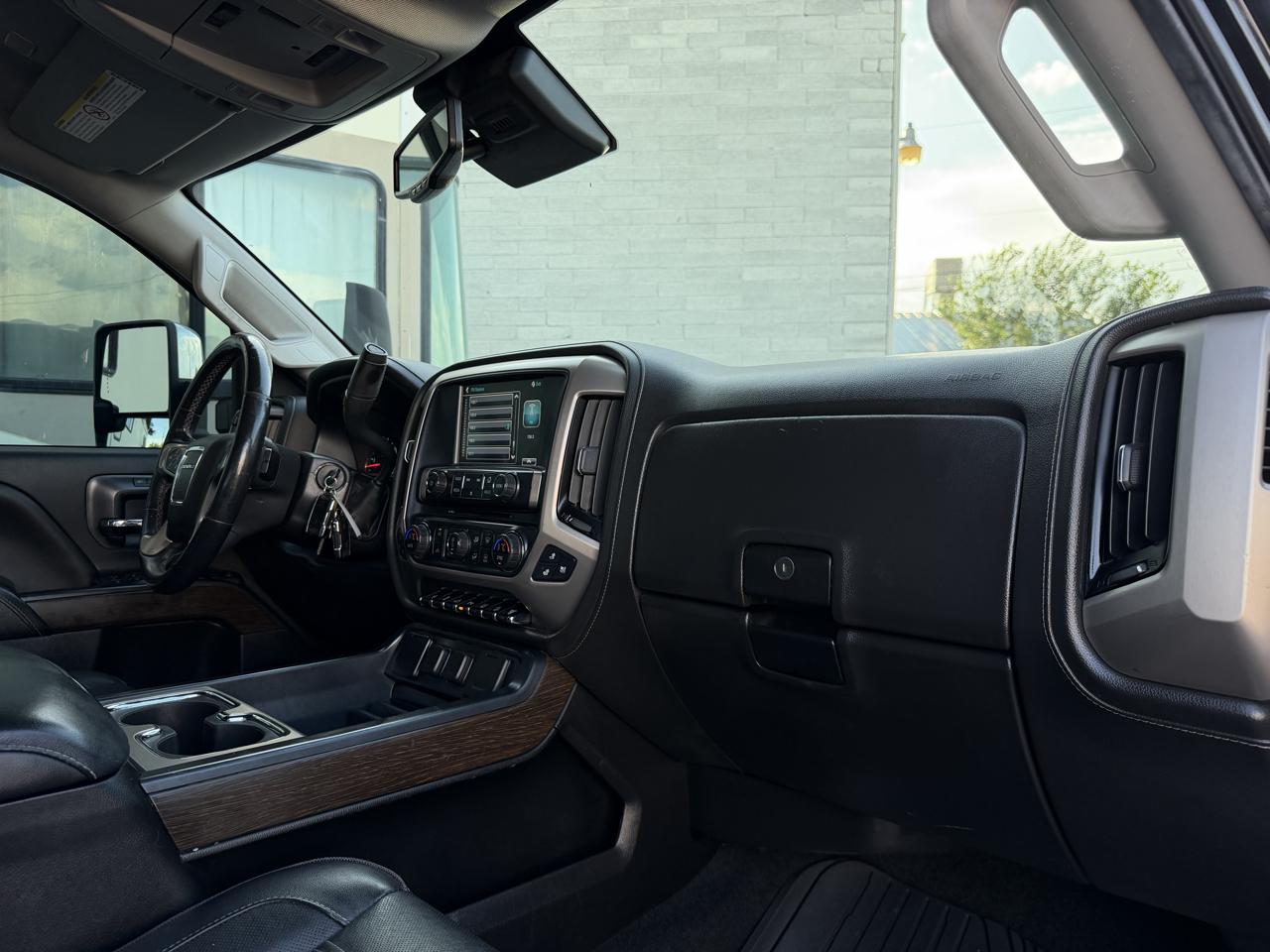 GMC Sierra 2500HD 4WD Crew Cab 153.7" Denali 2019