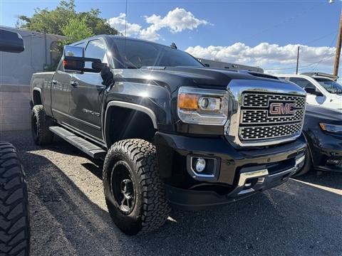 2019 GMC Sierra 2500HD 4WD Crew Cab 153.7" Denali