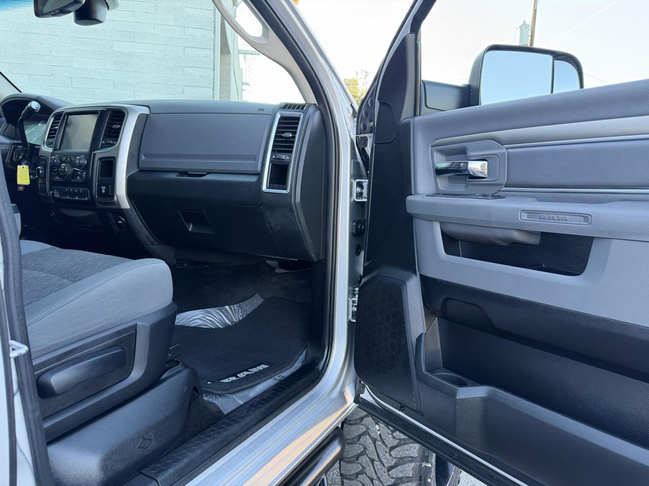 Ram 2500 photo 14