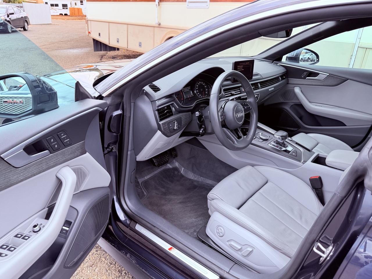 Audi A5 photo 12