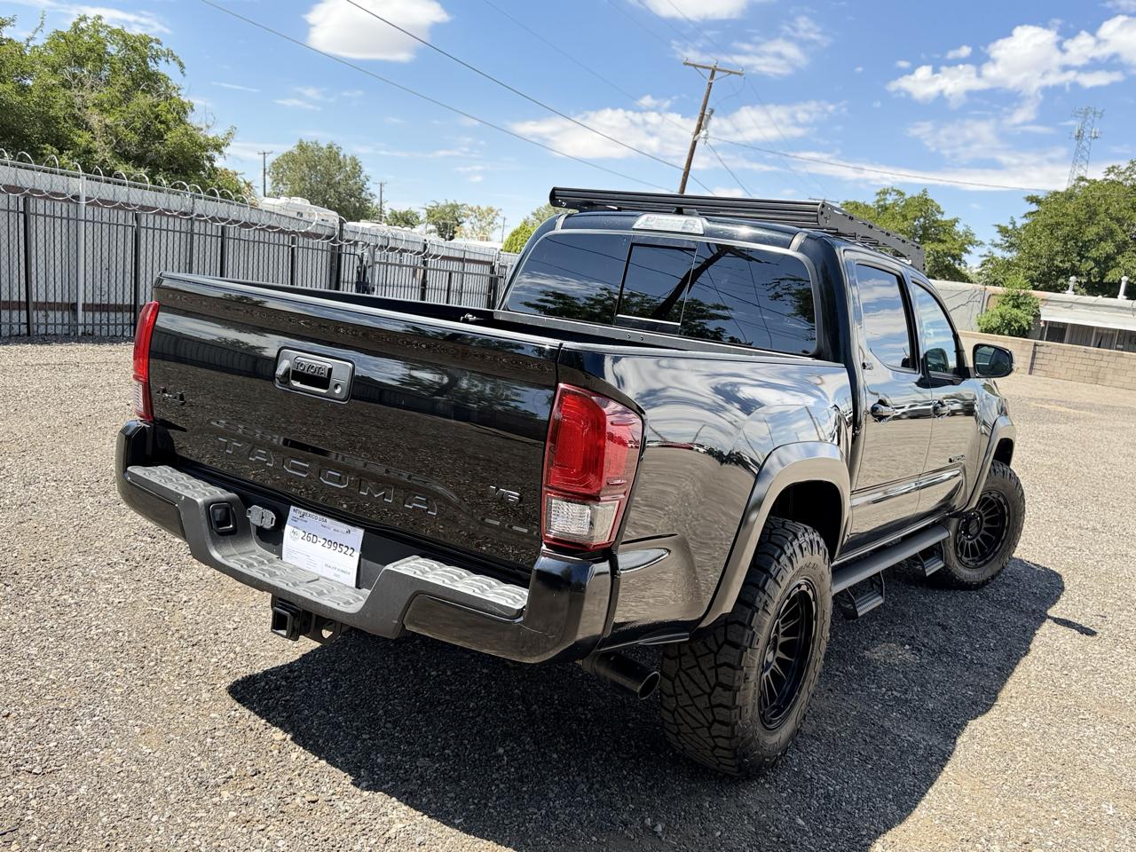Toyota Tacoma 4WD SR5 Double Cab 5' Bed AT (Natl) 2023