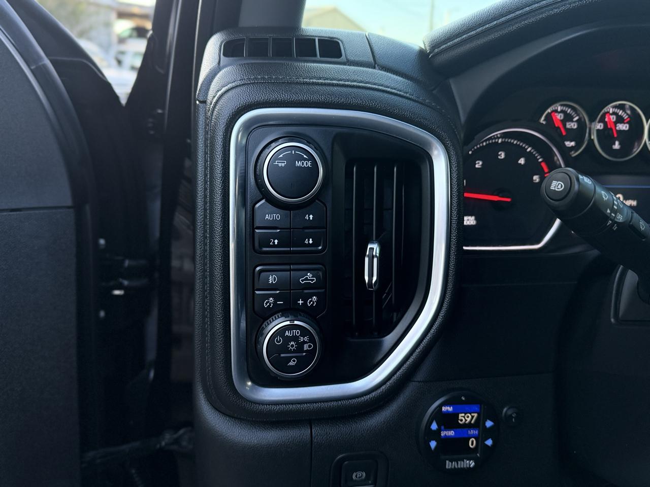 Chevrolet Silverado HD photo 17