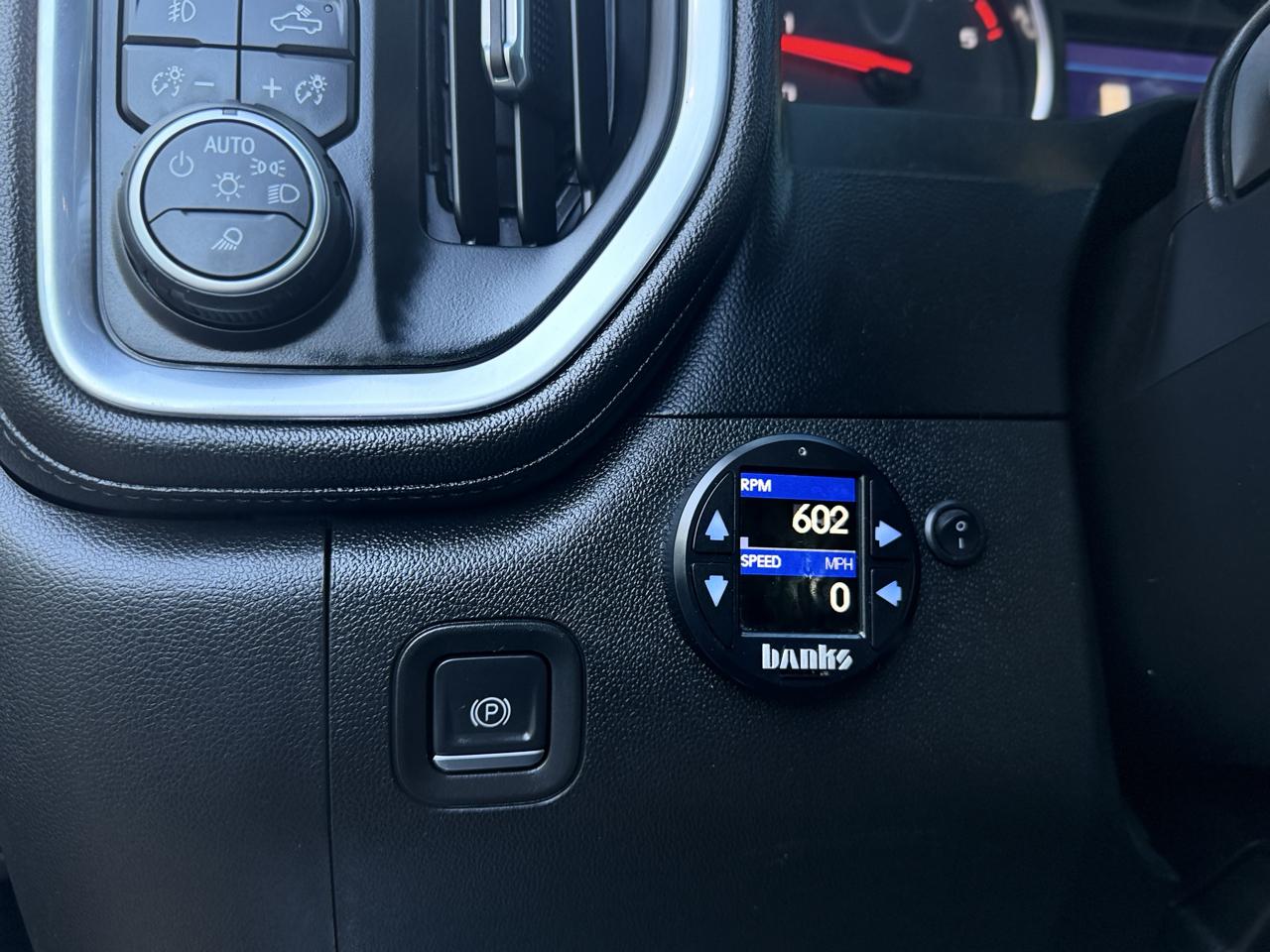 Chevrolet Silverado HD photo 18