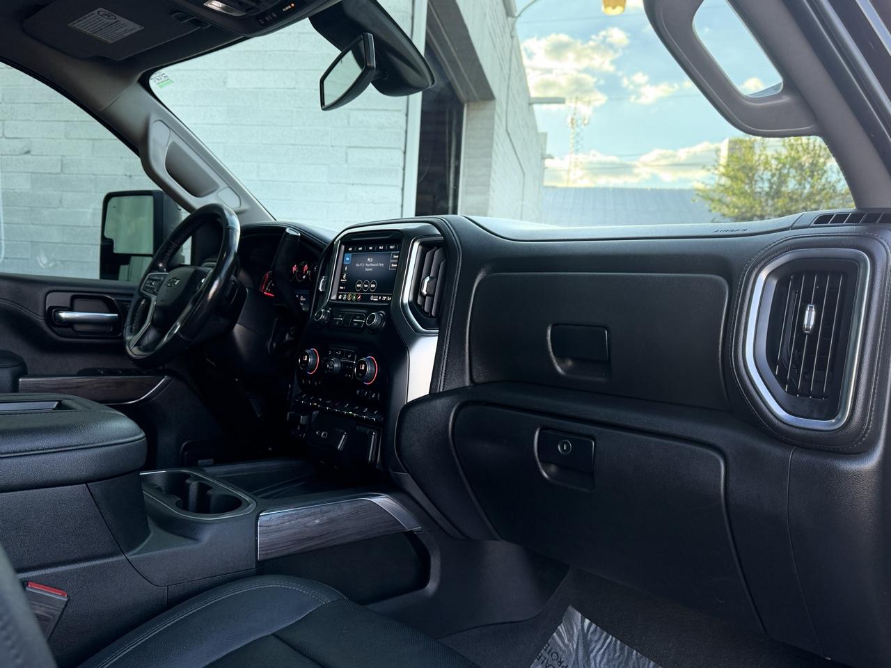 Chevrolet Silverado HD photo 22