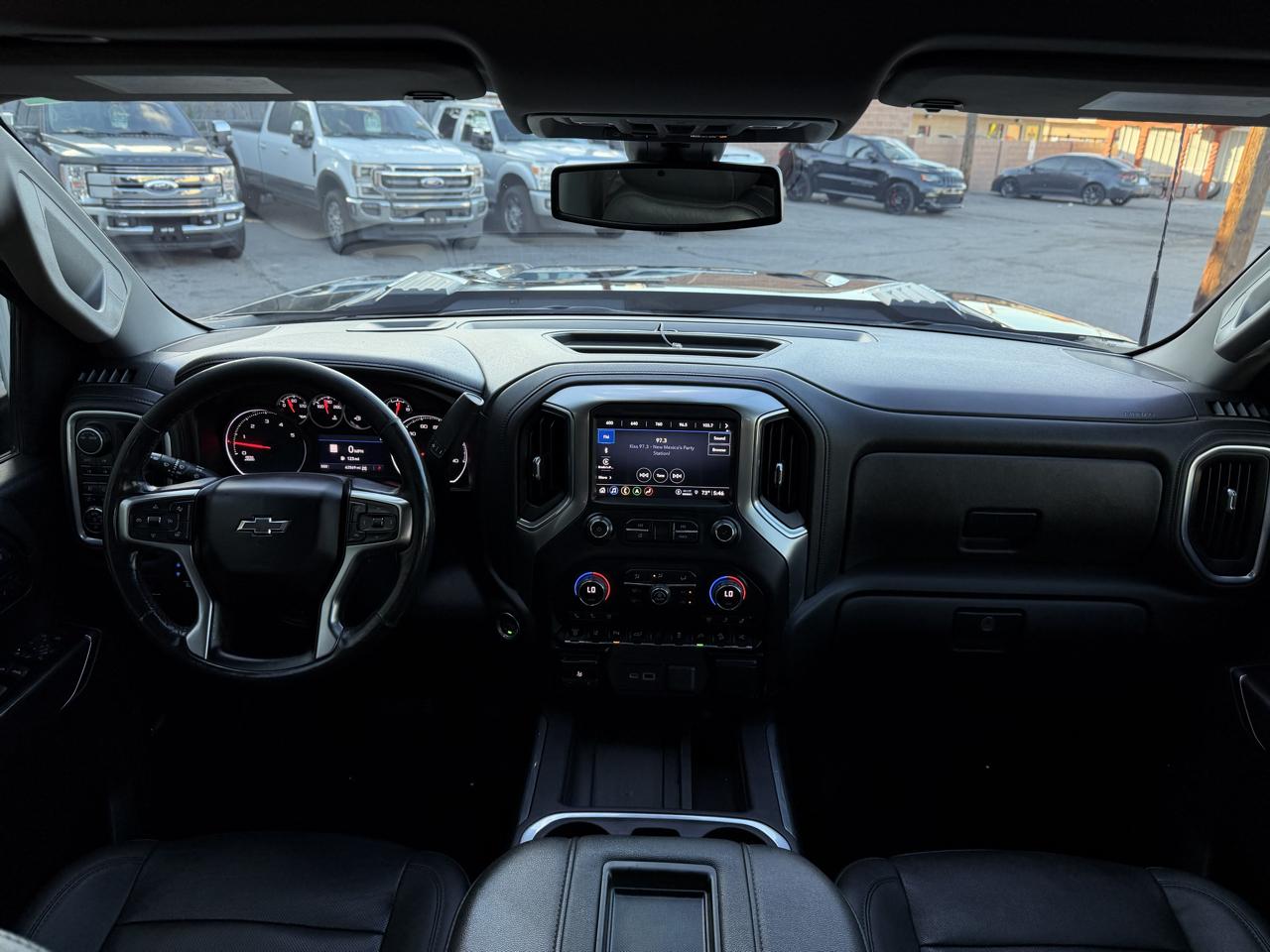 Chevrolet Silverado HD photo 29